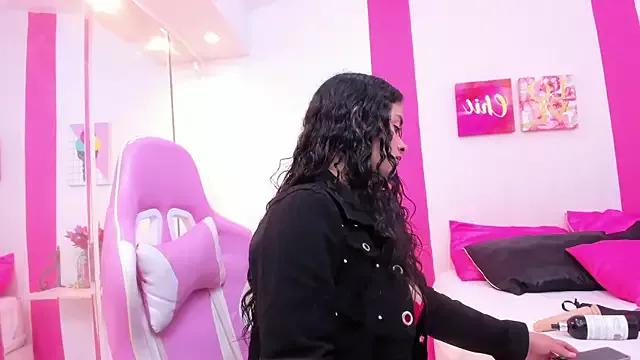 Check-out the world of girls and talk with our steaming hot slutz, bringing your desired characters to life with authentic apparel and cam streams.