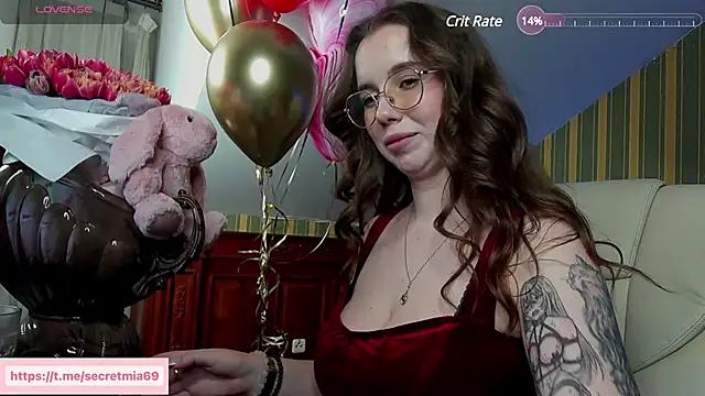 Check-out the world of girls and talk with our steaming hot slutz, bringing your desired characters to life with authentic apparel and cam streams.