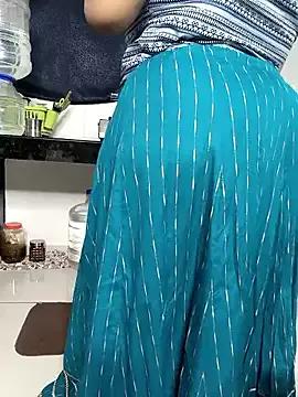 Selina_6 from StripChat is Freechat