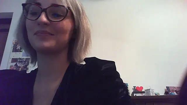 Check-out the world of girls and talk with our steaming hot slutz, bringing your desired characters to life with authentic apparel and cam streams.