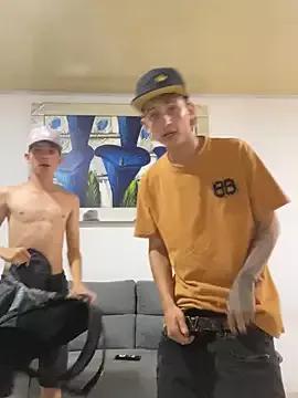sexy_boys_latins1 from StripChat is Freechat