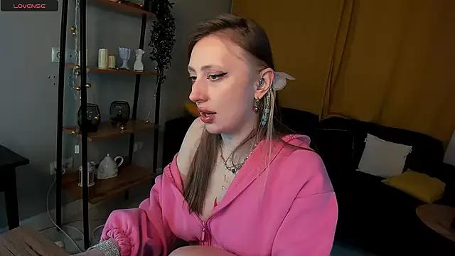 Sexycutes_ from StripChat is Freechat