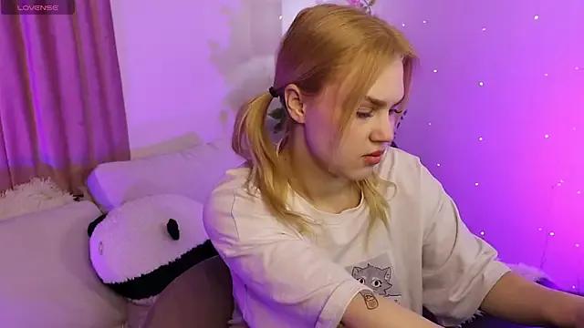 Check-out the world of girls and talk with our steaming hot slutz, bringing your desired characters to life with authentic apparel and cam streams.