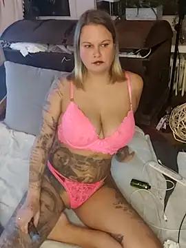 Check-out the world of girls and talk with our steaming hot slutz, bringing your desired characters to life with authentic apparel and cam streams.