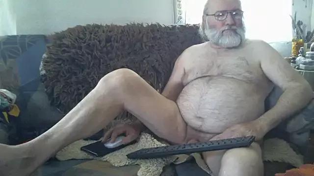 SexySantaC from StripChat is Freechat