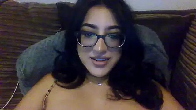 Check-out the world of girls and talk with our steaming hot slutz, bringing your desired characters to life with authentic apparel and cam streams.