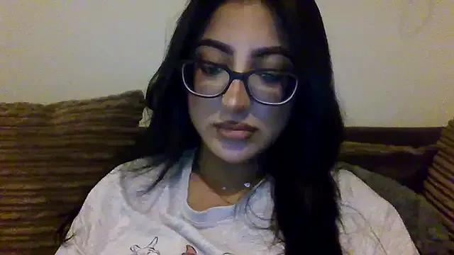 Check-out the world of girls and talk with our steaming hot slutz, bringing your desired characters to life with authentic apparel and cam streams.