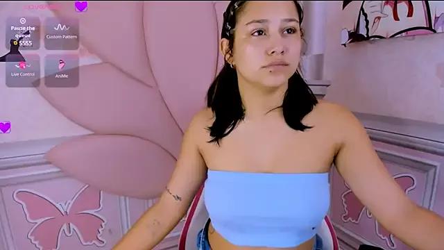 sexyy_kitty18 from StripChat is Freechat