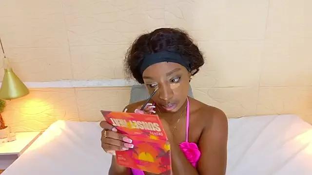 Shamiraa_moore from StripChat is Freechat