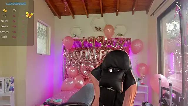 Check-out the world of girls and talk with our steaming hot slutz, bringing your desired characters to life with authentic apparel and cam streams.