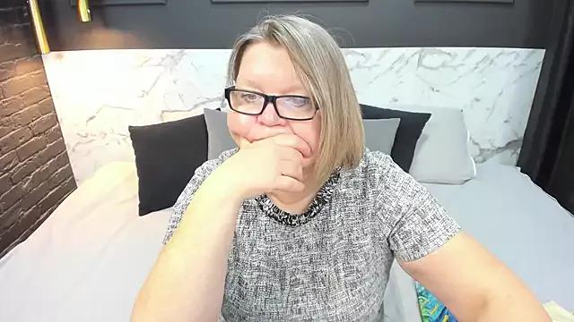 Check-out the world of girls and talk with our steaming hot slutz, bringing your desired characters to life with authentic apparel and cam streams.