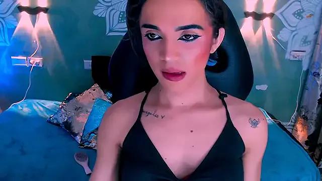 SHANTALL_SOPHIA from StripChat is Freechat