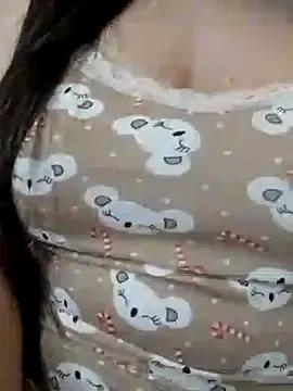 Shy-arabic-pearl from StripChat is Freechat