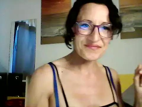 Silvia_Fick from StripChat is Freechat