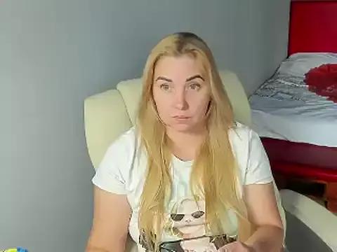 SkarletXDream from StripChat is Freechat