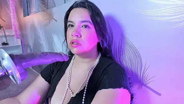 Check-out the world of girls and talk with our steaming hot slutz, bringing your desired characters to life with authentic apparel and cam streams.