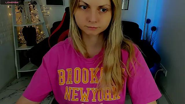 Check-out the world of girls and talk with our steaming hot slutz, bringing your desired characters to life with authentic apparel and cam streams.