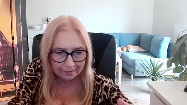 sofia_xkiss from StripChat is Freechat