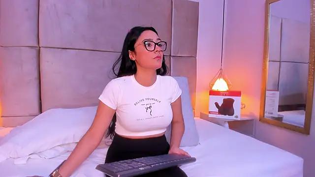 Check-out the world of girls and talk with our steaming hot slutz, bringing your desired characters to life with authentic apparel and cam streams.