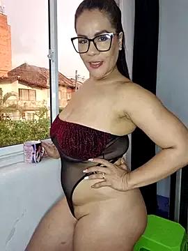 Check-out the world of girls and talk with our steaming hot slutz, bringing your desired characters to life with authentic apparel and cam streams.