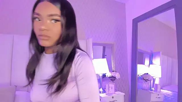 SophiaSmiiths_ from StripChat is Freechat