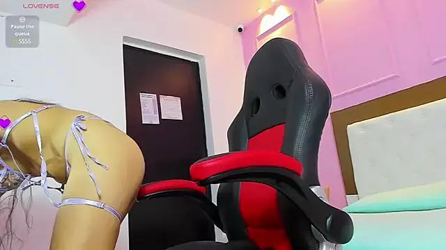 Check-out the world of girls and talk with our steaming hot slutz, bringing your desired characters to life with authentic apparel and cam streams.