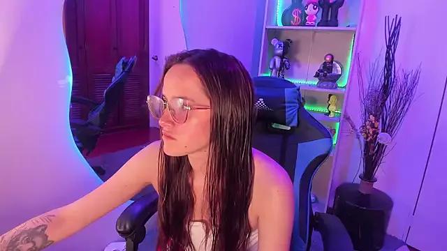 Check-out the world of girls and talk with our steaming hot slutz, bringing your desired characters to life with authentic apparel and cam streams.