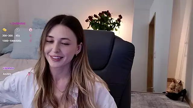 Sophie_Enzo from StripChat is Freechat