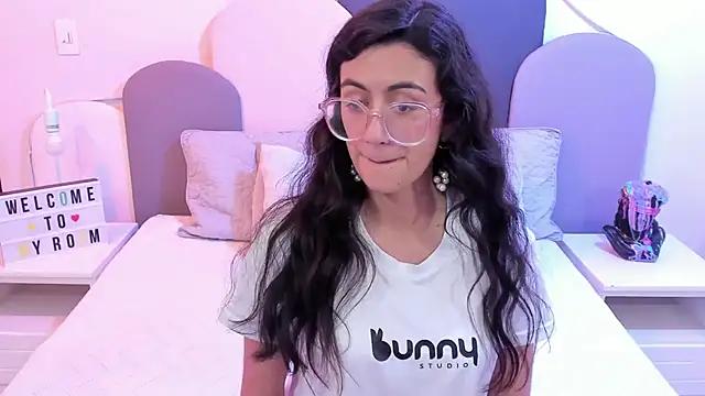 Check-out the world of girls and talk with our steaming hot slutz, bringing your desired characters to life with authentic apparel and cam streams.