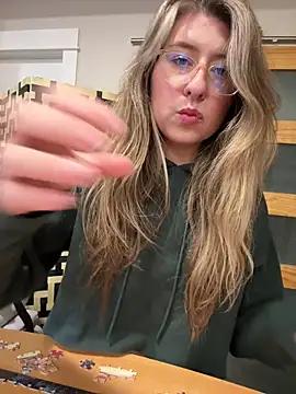 Check-out the world of girls and talk with our steaming hot slutz, bringing your desired characters to life with authentic apparel and cam streams.