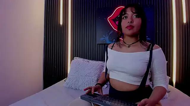 Check-out the world of girls and talk with our steaming hot slutz, bringing your desired characters to life with authentic apparel and cam streams.