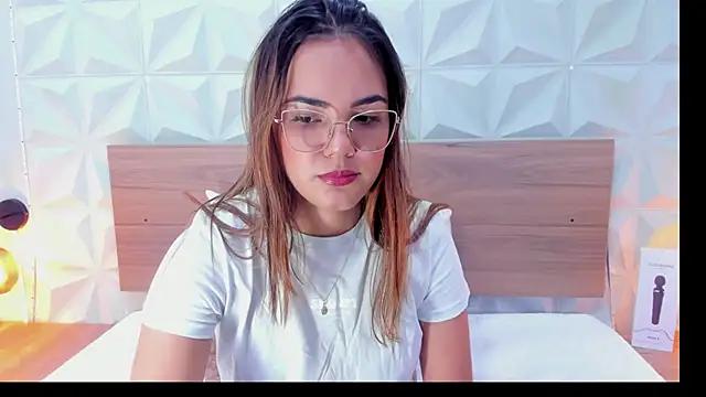 Check-out the world of girls and talk with our steaming hot slutz, bringing your desired characters to life with authentic apparel and cam streams.