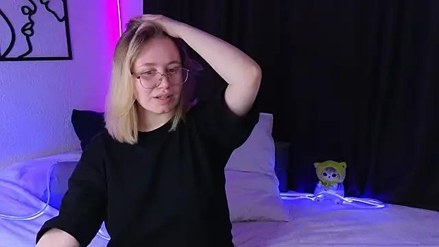 Check-out the world of girls and talk with our steaming hot slutz, bringing your desired characters to life with authentic apparel and cam streams.