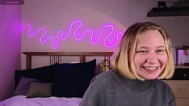 Check-out the world of girls and talk with our steaming hot slutz, bringing your desired characters to life with authentic apparel and cam streams.