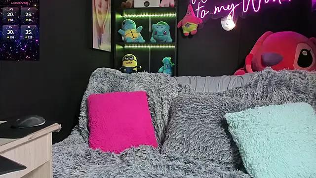 Check-out the world of girls and talk with our steaming hot slutz, bringing your desired characters to life with authentic apparel and cam streams.