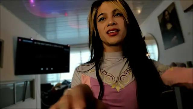 Check-out the world of girls and talk with our steaming hot slutz, bringing your desired characters to life with authentic apparel and cam streams.
