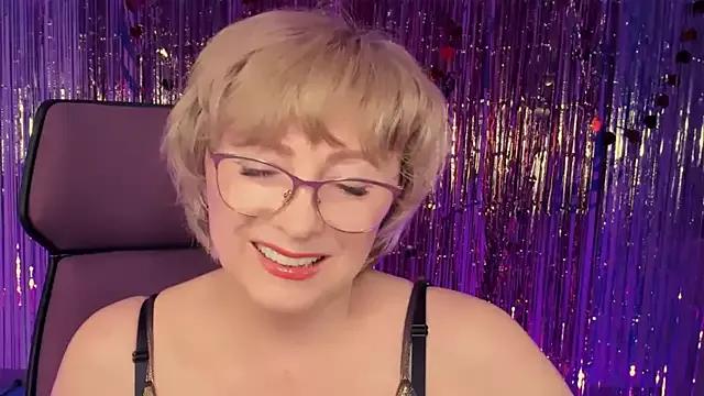 Check-out the world of girls and talk with our steaming hot slutz, bringing your desired characters to life with authentic apparel and cam streams.