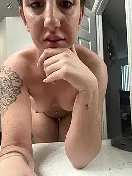 Check-out the world of girls and talk with our steaming hot slutz, bringing your desired characters to life with authentic apparel and cam streams.