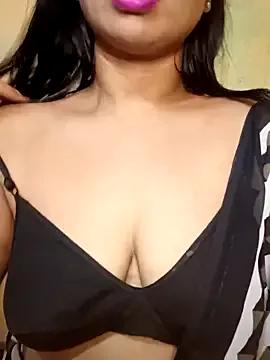 Sweety4u97 from StripChat is Freechat