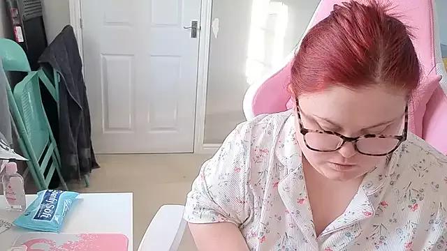 Check-out the world of girls and talk with our steaming hot slutz, bringing your desired characters to life with authentic apparel and cam streams.