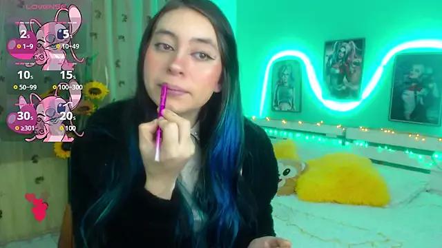 Tamara_wristt from StripChat is Freechat