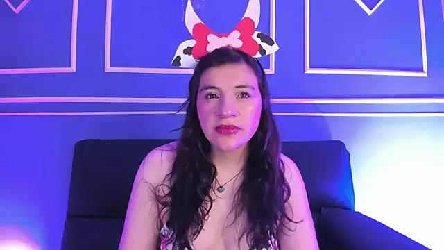 Check-out the world of girls and talk with our steaming hot slutz, bringing your desired characters to life with authentic apparel and cam streams.
