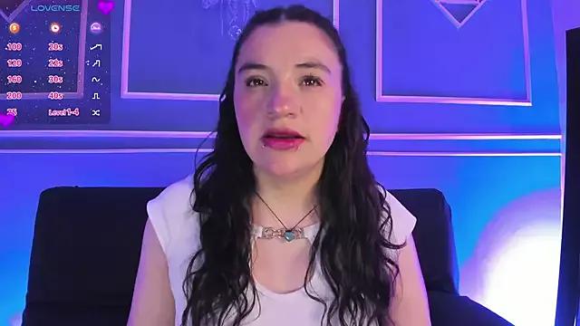 TaraTaylorr from StripChat is Freechat