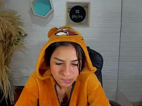 Taylor_Saru09 from StripChat is Freechat