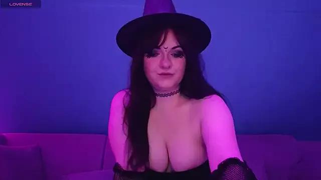 Terinn_Blu from StripChat is Freechat