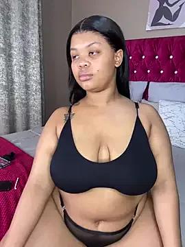 ThickAss_Barbie from StripChat is Freechat
