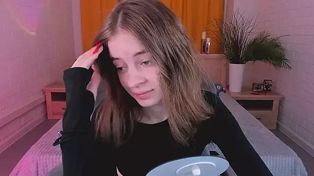 TinaDavil from StripChat is Freechat
