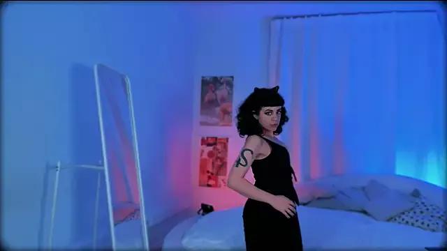 Check-out the world of girls and talk with our steaming hot slutz, bringing your desired characters to life with authentic apparel and cam streams.