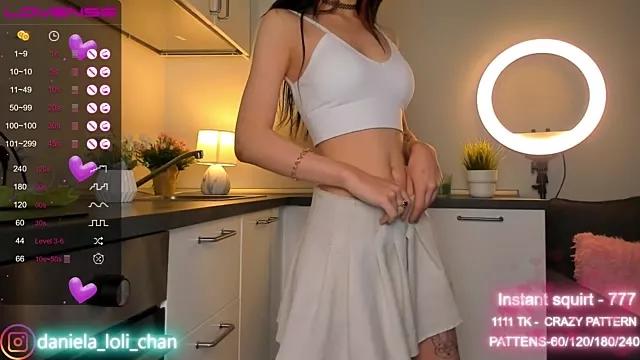 Check-out the world of girls and talk with our steaming hot slutz, bringing your desired characters to life with authentic apparel and cam streams.