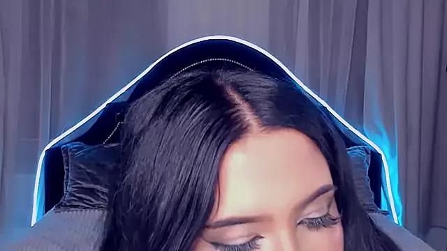 UR_MADDY from StripChat is Freechat